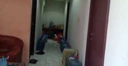 one single room for rent in 4 BHK apartment