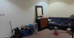one single room for rent in 4 BHK apartment