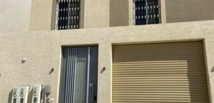 A beautifully furnished 4-bedroom apartment available for SAR 20,000 per month, located in a prestigious and upscale neighborhood.