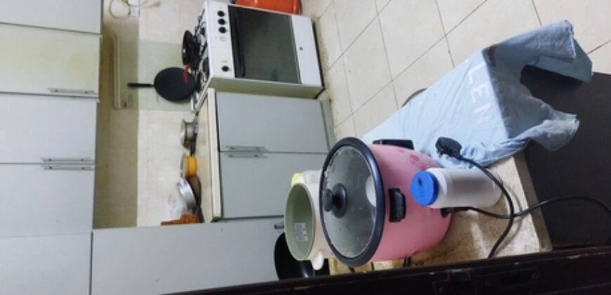 1BHK one separate room available for rent with separate washroom and sharing kitchen