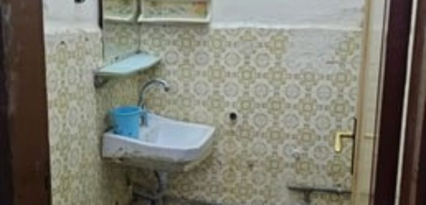 3BHK Semi-Furnished Family Flat for Temporary Rent
