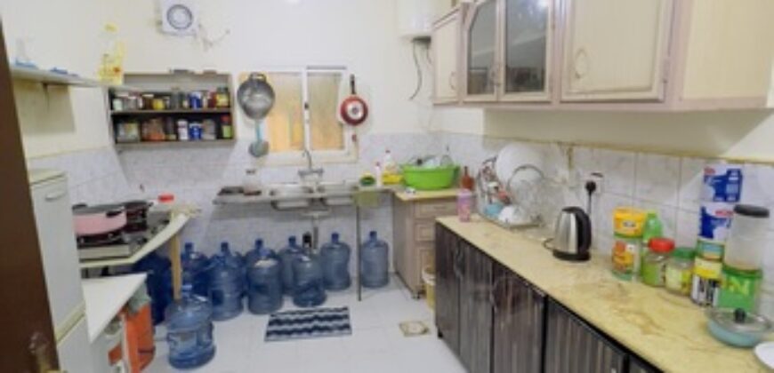 Fully Furnished Family Flat Near Naseem Metro