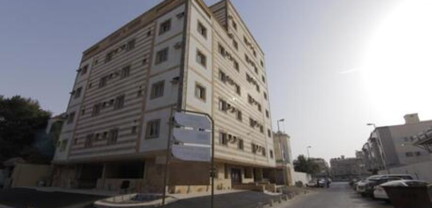 Spacious 4 BHK Apartment for Rent in Rehab District – Family Only