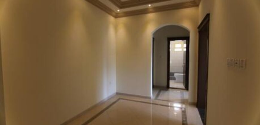Spacious 4 BHK Apartment for Rent in Rehab District – Family Only
