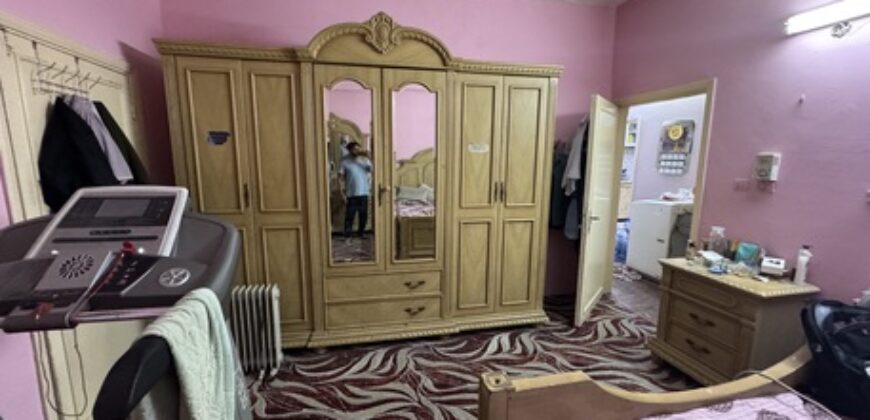 2BHK Flat for Sale in Riyadh with Household Items – SAR 40K