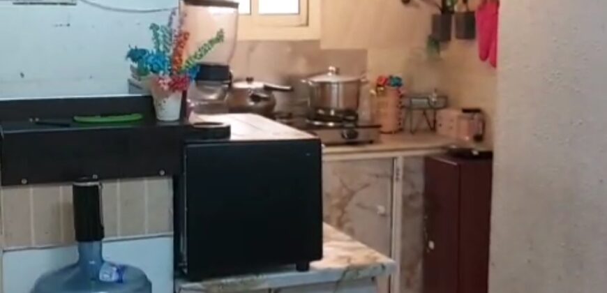 1 BHK Family Flat with Rooftop – SAR 17000/Year