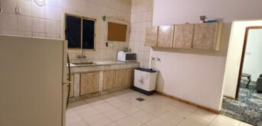 1BHK Semi-Furnished Apartment in Thuqbah – SAR 1,300/Month
