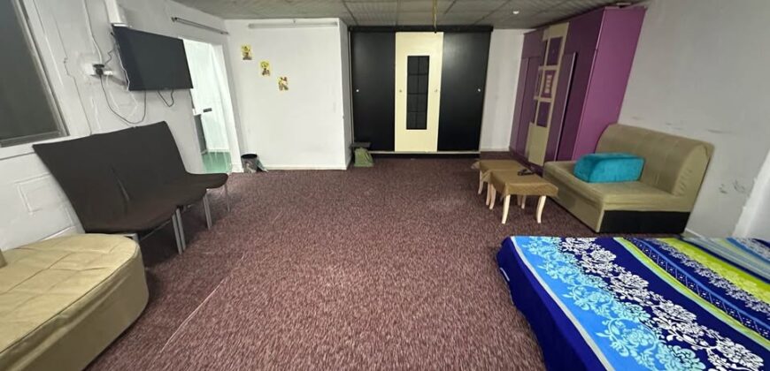 2 executives’ rooms are available for rent in Ateeqa near Sultana