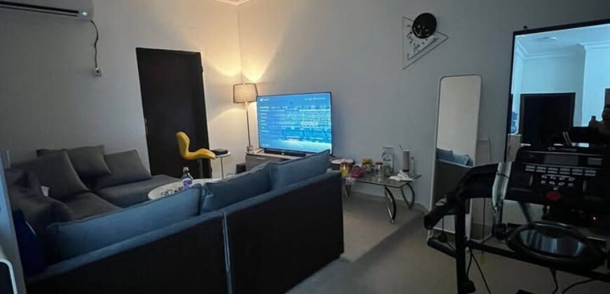 Furnished Room Available for Executive Bachelor