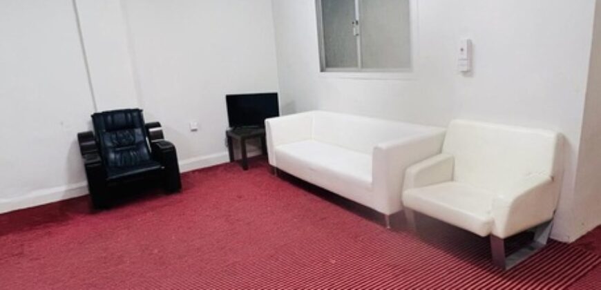 Family Flat in Gurabi Batha for Rent – 2 Bedroom with Big Hall