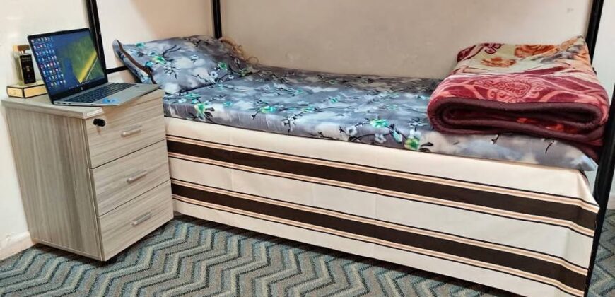 Bed Space available for Only 1 person in Al Naseem