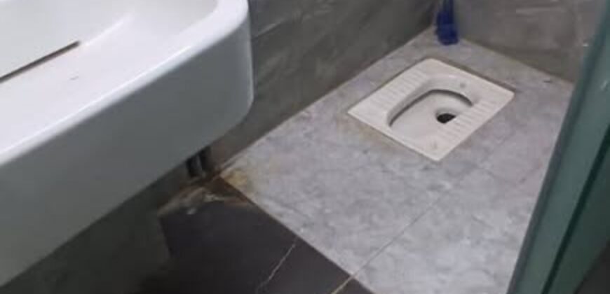 2bhk in Gadeem Sanaya for Indian and Pakistani families or bachelor