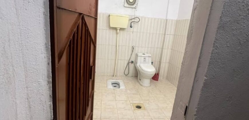 One Room Available in Riyadh Khaldiya-SAR1,300 / Month