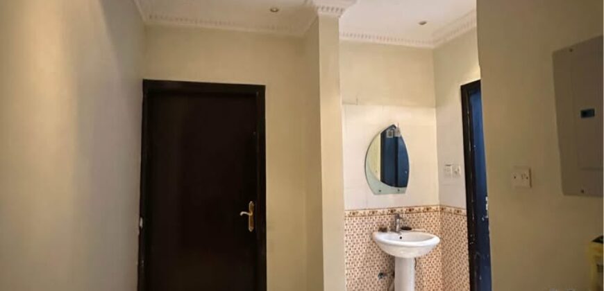 900/per month for single executive bachelor Exit 28 Riyadh