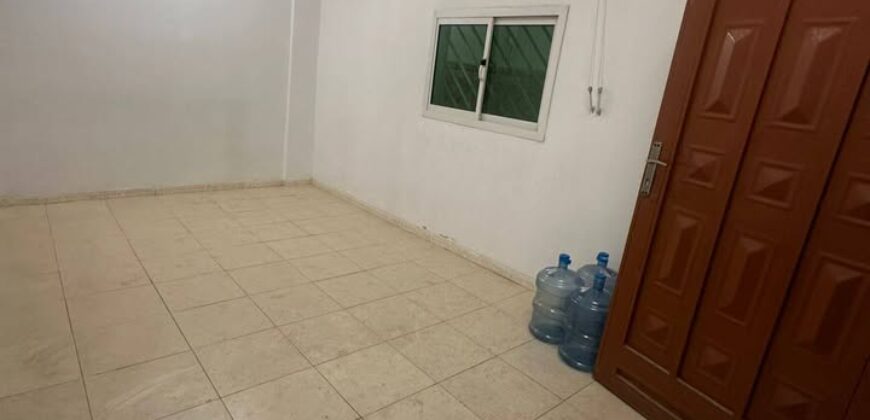 One Room Available in Riyadh Khaldiya-SAR1,300 / Month