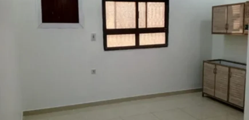 unfurnished 2bhk shifa/ 2000/Year