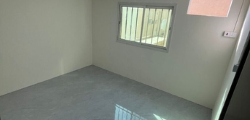 Family Flat for Rent in Malaz Riyadh/2500