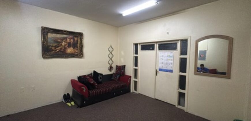 Bed Space for Executive Muslim Bachelors in Jubail – SAR 600/Month (From Dec 1)