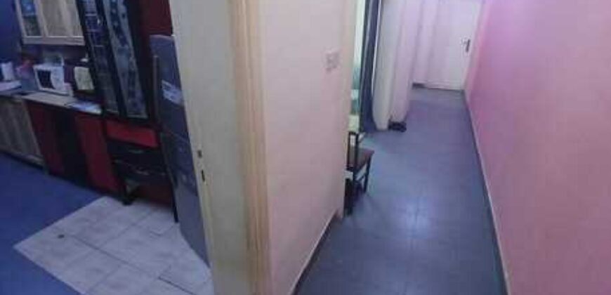 Spacious Furnished 2BR Family Flat for Transfer in Al Malaz – SAR 19,000/Year