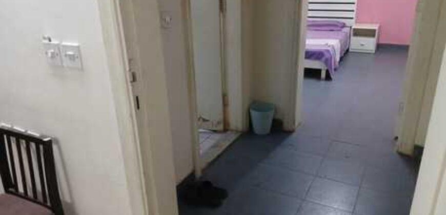 Spacious Furnished 2BR Family Flat for Transfer in Al Malaz – SAR 19,000/Year