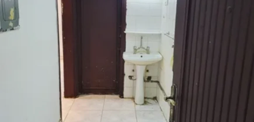 1bhk for rent in hara rent 1800 month