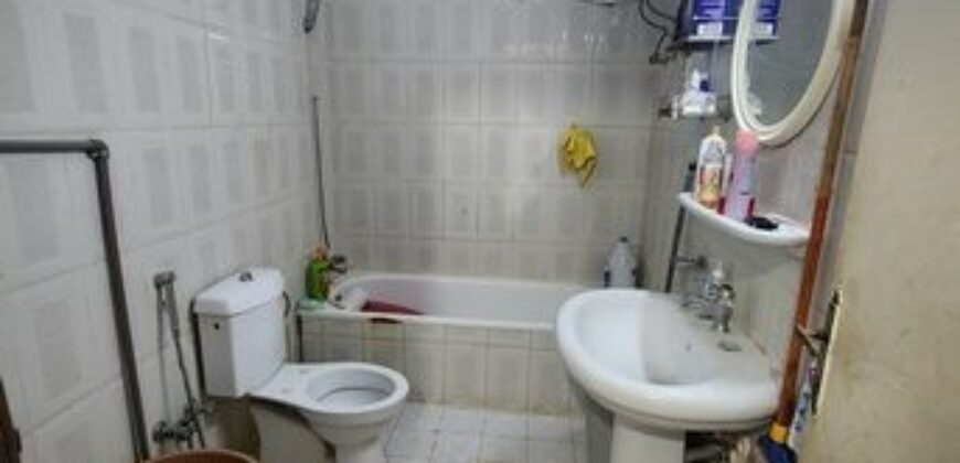 Furnished 2 BR Family Flat Transfer in Malaz with Household Items – 20,150 SAR