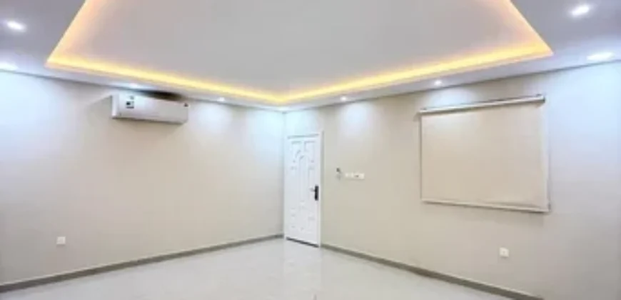 2bhk for rent On Al-Jabal Street in Jubail rent 2700 Month
