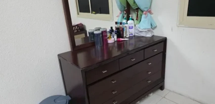 2BHK Flat with Household Items for Sale in Jubail – SAR 2,000/Month